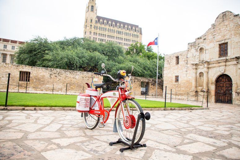 alamo pee wee herman red bike