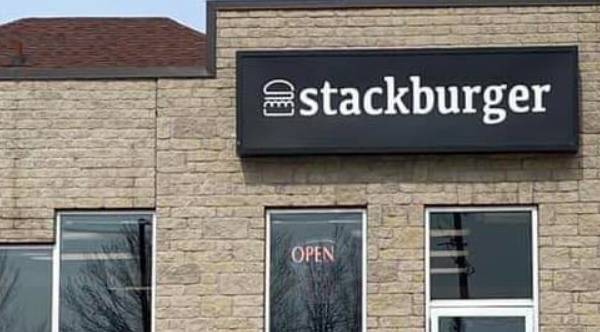Massive No-Show Order At Restaurant Leads To 2 Amazing Acts Of Kindness
