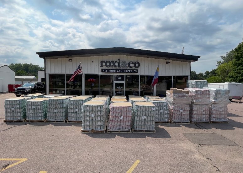 pet foods make huge donation to shelters