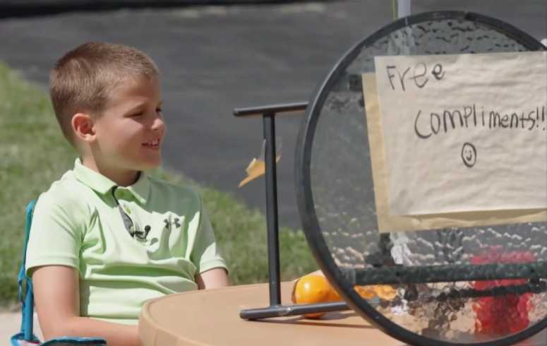 Ethan compliment stand