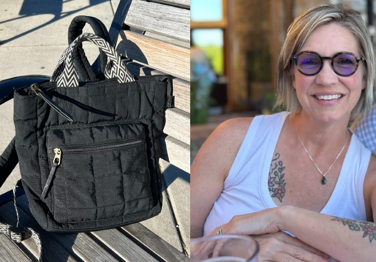 women rescue lost purse