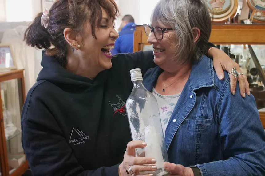 message in bottle 25 years friendship