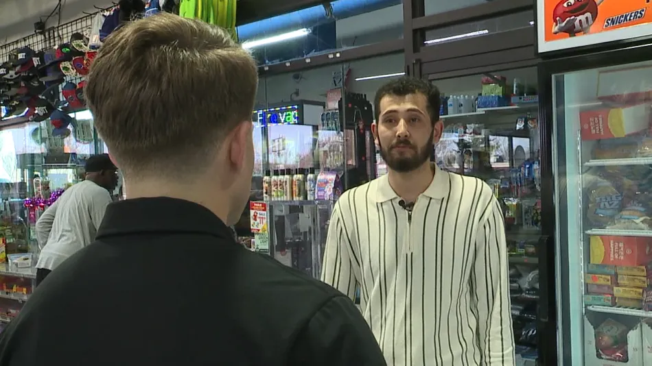 gas station clerk hero saves kidnapped girl
